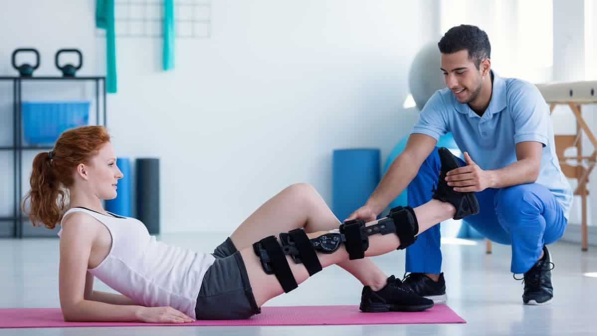 Profesjonalna rehabilitacja powypadkowa NFZ - terapia po złamaniach kręgosłupa i urazach rehabilitacja powypadkowa